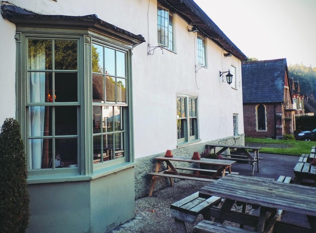 Hotel Hambro Arms Milton Abbas Exterior foto